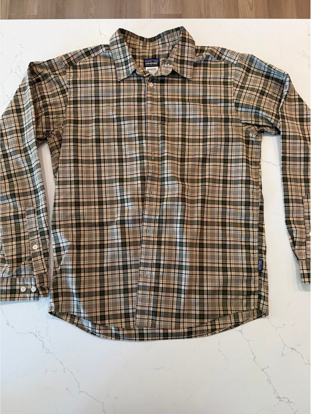Patagonia Organic Cotton Plaid Long Sleeve Button Down Shirt Men's Medium